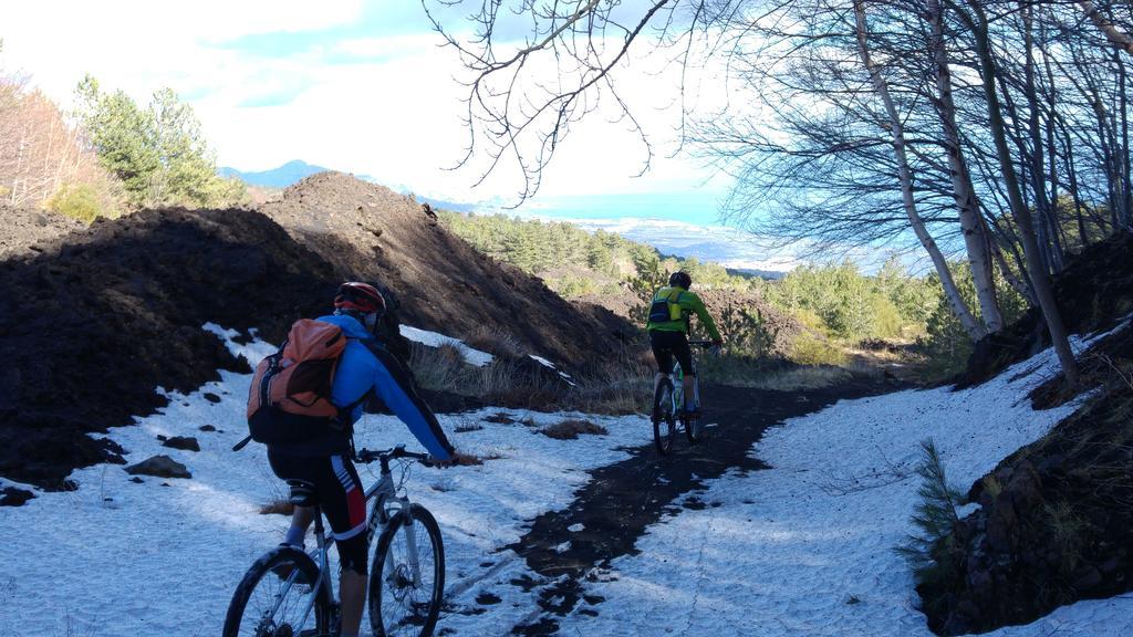 Etna Bike Holiday Zafferana Etnea Zewnętrze zdjęcie